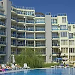 Апартаменти Oasis Pmg